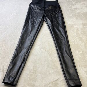 ASSETS by SPANX Women's All Over Sea black Faux Leather Leggings Size M hiwaist